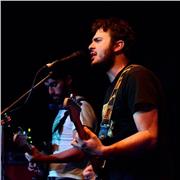 🎶 Aprende guitarra con un productor y guitarrista profesional – claridad, resultados y música de verdad 🎸